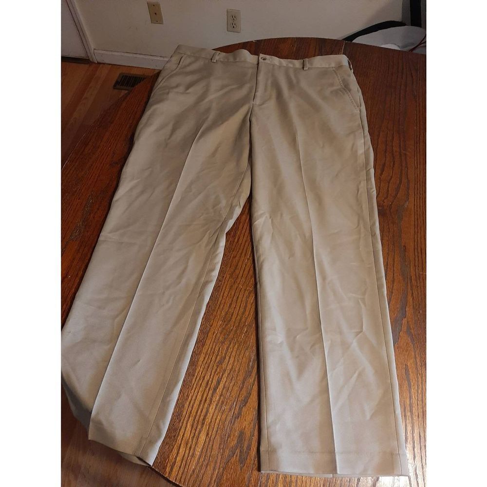 38x30 Van Heusen Traveler Classic Khaki Tan Flat Front Casual Dress Pants